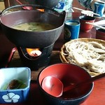 大久保西の茶屋 戸隠本店 - 戸隠お煮かけそば