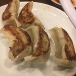 Menzou - 餃子セット（一人３個）２００円　１個主人に写メ前に食べられました。