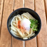 温かいうどん+温玉