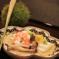 馬車道 大かわ - 一皿目で、お月見（栗のいが）