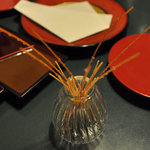 マルコポーロ - 生野菜に添えられた揚げパスタ