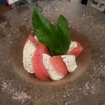 ア ミオ アージョ - 水牛モッツァレラを使ったカプレーゼ！