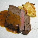 レストラン メルキュール - 瀬戸内牛フィレ肉のソテー　ペリグーソース