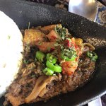 旧ヤム邸  シモキタ荘 - こちらの牛豚カレーが複雑な苦味で美味しく感じました。梨感は薄かったかな？