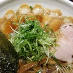 ラーメン巌哲 - 薄切肉醤油ラーメン