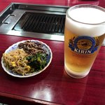 永昌苑 - ナムルと生ビール