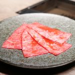 USHIGORO S. - ザブトンのすき焼き オーストラリア産黒トリュフ添え