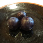 天然うなぎ しま村 - デザート（ぶどう）