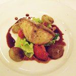 ピアノピアーノ 肥後橋本店 - フォアグラのソテー　ブドウ風味