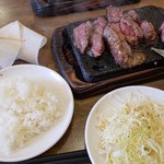 Yappari Steak 7th Tomigusuku Ten