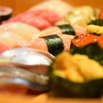 楽座 - うわぁ〜、お寿司の雲海だ！