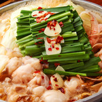 Hakata Motsu-nabe (Offal hotpot) (soy sauce, salt, miso, pork bone)