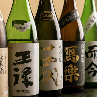 An overwhelming selection of seasonal local sake! It's cost-effective so it's OK to compare drinks.