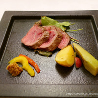 花蝶 銀座本店 - 牛ステーキ