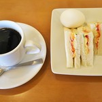 Futagoya - ブレンドコーヒー（390円）、モーニング（玉子サンド）