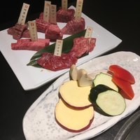 焼肉専科 肉の切り方 日本橋本店 - 