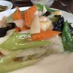 楼蘭 - 季節の野菜と海鮮の炒め物
            ボリュームには欠けるけど旨し！