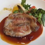 イースト ウィンド ガイエン - 三元豚ロースのサルティンポッカ風