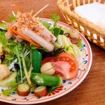 VIETNAM FRENCH XUAN - 蓮の実サラダ