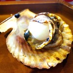 海女小屋はちまんかまど - ぷっくりホタテ！