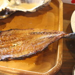 海女小屋はちまんかまど - 牡蠣が駄目な人は魚が用意されます。