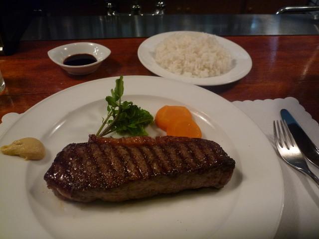 ボビノ 北新地 ステーキ 食べログ