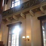 Cafe 1894 - 英国で流行したクイーン・アン様式