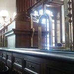 Cafe 1894 - 銀行窓口の名残