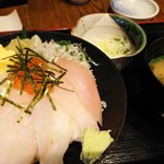 Uo shun - 海鮮丼