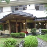 おそば膳 - 清潔感のある外観です