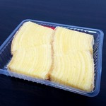 バウムクーヘン243円