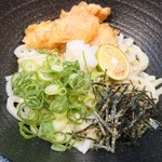 うどん居酒屋 海士麺蔵 - 鶏天だし醤油うどん