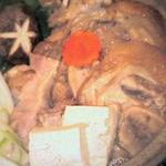 泡盛 銀座店 - テビチ鍋～豚足輪切りが入ってます。