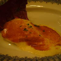 ラ・ビスボッチャ - チーズを焼いたモノ。シンプルだけどウマイ！