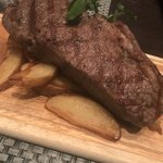 R restaurant & bar - 