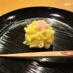 懐石料理 はし本 - お菓子：ユリ根の練り切りで作った菊のきんとん