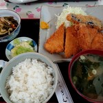 キッチン食堂　城山 - 日替り定食のヒレカツ950円