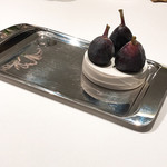 Ysm - このイチジクをスライスしてかけてくれます