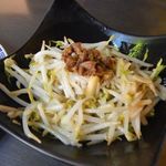 感性滷味 - サービスのもやし炒め