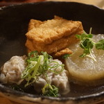 おでんと肴 さかもと - おでんおまかせ三種盛り：味しみ大根、絹厚揚げ、黒豚しゅーまい