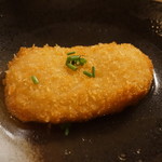 おでんと肴 さかもと - お肉屋さんのコロッケ