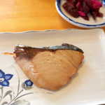 十勝岳温泉 湯元 凌雲閣 - カジキの照焼。ごはんを進ませる相棒です