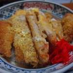 江戸家 - カツはちゃんと厚みがあります