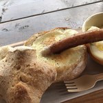 あるうのぱいん - ソーセージ刺さってますw
      長いです！