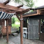 あるうのぱいん - ここの奥にペット可のテラス席あります。