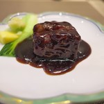 中國菜 浜正 - 黒酢の角煮の酢豚。表面はパリッと衣をかけて。その技量はスゴイ！