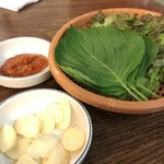 흥부골숯불돼지갈비 - 