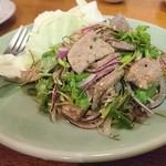 酒とタイ料理 ピッサヌローク - レバーのサラダ