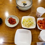 明洞栄養粥、栄養餃子 - 