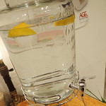 CHOICE - レモン水はセルフサービス
